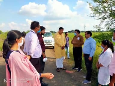 नटेरन: नटेरन के पूर्व विधायक रुद्र प्रताप सिंह ने ग्राम ढाडोन लकवे की शिकायत को लेकर डॉक्टरों से जांच रिपोर्ट की जानकारी #ली