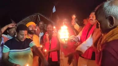 कटिहार जिले के बरारी घाट पर भी #सेवा_समर्पण_अभियान एवं #नमामि_गंगे कार्यक्रम के तहत आयोजित मां गंगा जी की भव्य आरती में