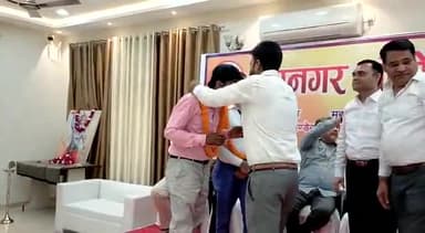 #सेवा_को_सम्मान।*
#पूर्वांचल की सबसे बड़ी #औद्योगिक_इकाई #रामनगर_औद्योगिक_एसोसिएशन द्वारा सम्मानित #खाना_बैंक_ट्रस्ट।