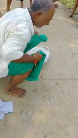#videoशंकर सपेरा हांसेपुर में रामानुज सिंह के घर से सर्प निकाला@