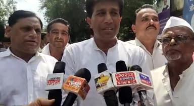 PM मोदी को गाड़ी के नीचे कुत्ते के पिल्ले के आने पर दर्द होता है तो किसान की मौत पर चुप क्यों ??
#किसान_हत्यारी_भाजपा