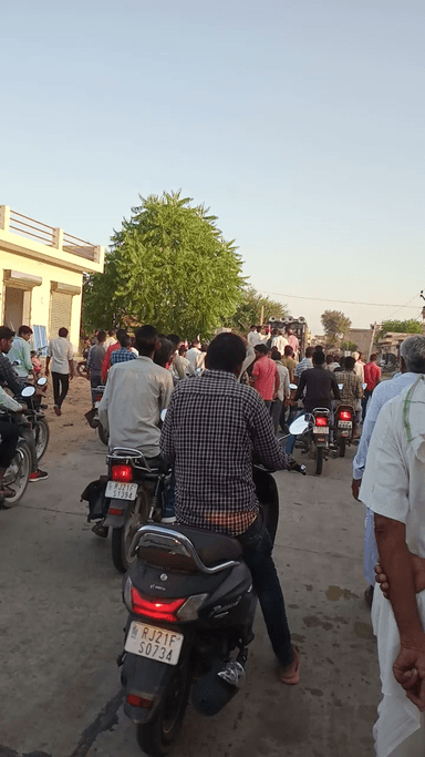 डेगाना: degana jakhera gav m doctor Jeetu ji Meena ko vidhai#jakhera #degana#makrana#rajasthanweekendcurfew