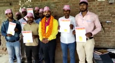 मिशन_2022
#वीर_तुम_बढ़े_चलो_धीर_तुम_बढ़े_चलो_सामने_पहाड़_हो_सिंह_की_दहाड़_हो 
#वोट_हमारा_राज_तुम्हारा_नहीं_चलेगा