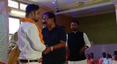 #अखिल_भारतीय_कुशवाहा_महासभा के तत्वाधान में एक दिवसीय #सम्मान_समारोह_कार्यक्रम आयोजित किया गया जिसमे मुख्य अतिथि कुशवाहा महासभा के प्रदेश अध्यक्ष नीरज कुशवाहा जी रहे एवं विशिष्ट अतिथि मूलचंद्र कुशवाहा जी चेयरमैन ,सीमा कुशवाहा ब्लॉक प्रमुख