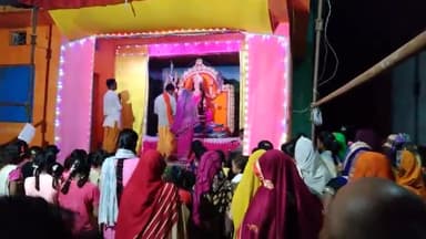 पंडरिया: कवर्धा:- ग्राम मोहतरा में मां दुर्गा के सातवें स्वरूप कालरात्रि मां की पूजा अर्चना श्रद्धापूर्वक किया गया।
#नवदुर्गा मां