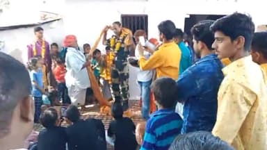 पीपलू: भारतीय सेना के जवान की सेवानिवृत्त पर ग्रामीणो ने किया भव्य स्वागत
#पीपलु अपडेट