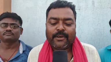 जाफरपुर:पंचायत के भावी मुखिया प्रत्याशी मनोज सिंह की ओर से दुर्गा पूजा की हार्दिक बधाई।
#बेलसंडकीआवाज