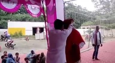 ज्ञानपुर: यह नौजवान गायक महंगाई से तंग आकर गाना गाते गाते जोगी बन गयाऔर दर दर भटकने लगा भीख मांगने लगा लगा#विष्णु_यादव@8600290248