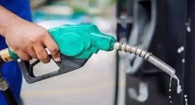 तेल की किमतों पर बेकाबू महंगाई , फिर बढे दाम # petrolprice #Disel #Delhi