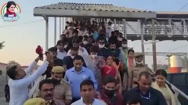 अन्याय के खिलाफ हर लड़ाई में अब
एक तु ही सहारा.....
#लड़की_हूँ_लड़_सकती_हूँ
#UPKiUmeedPriyanka
