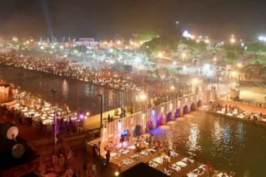 शुभ दीपावली! देखिए #Ayodhya #Deepotsav2021 की कुछ बेहतरीन और मनमोहक छटा #UP #CMYogi #diwali2021 #HappyDiwali #UPNews