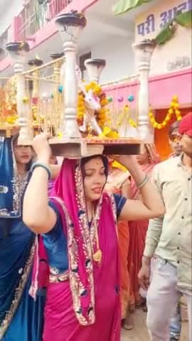 जय हो ईशर गउरी गउरा की..
जोहर जोहर मोर ठाकुर देवता...
#GauriGaura #deepawali #lakshmi
#bholenath #Gaurimata #diwali
#culture #festival #chhattisgarh