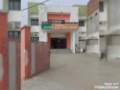 बस्ती: #69k शिक्षक भर्ती में अभ्यर्थियों ने सांसद हरीश द्विवेदी और भाजपा जिला अध्यक्ष महेश शुक्ला को मुख्यमंत्री के नाम ज्ञापन