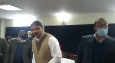 हल्द्वानी के नगर निगम में आज बोर्ड बैठक आयोजित की गई ।
#HaldwaniNews #nagarNigamHaldwani