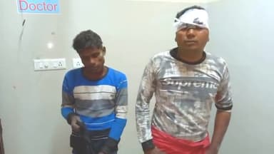 देेेवरिया: #भटनी के करीब में शराब के नशे में युवक लेकर गड्ढे में गिरा बाइक तीन लोग गंभीर रूप से घायल पहुंचे अस्पताल