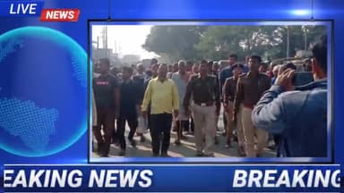 सरायगढ़ भपटियाही: सरायगढ़: सरायगढ़ भपटियाही के प्रभारी भी हुए मौजूद NH-327 पर खाद के लिए उमड़ी भीड़#सरायगढ़