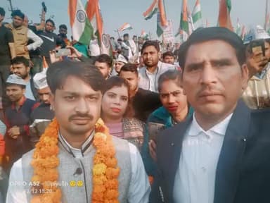 गाजियाबाद, लोनी #तिरंगा_संकल्प_यात्रा
अजय कुमार व उमा निषाद व्यापार प्रकोष्ठ अध्यक्षा कार्यकर्ताओं संग हुई शामिल