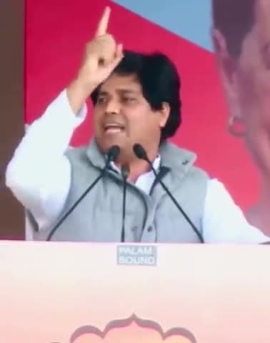 तारीख़ बताती है की हर दौरे सितम में
हम ज़िंदा थे ! हम ज़िंदा हैं ! हम ज़िंदा रहेंगे
#ImranPratapgarhiInJaipur
#MehangaiHataoRally