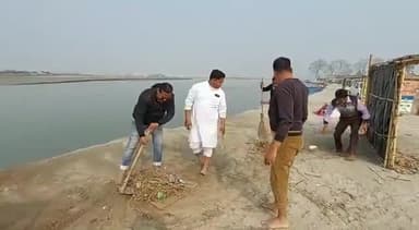 #दिव्य_काशी_भव्य_काशी कार्यक्रम के अंतर्गत पतित पावनी मां गंगा के घाट पर चलाया भाजपाइयों ने स्वच्छता अभियान#Mohitagarwal