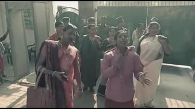 पटना ग्रामीण: किन्नर समाज पहुंची राबड़ी आवास... देने तेजस्वी और  रेचल को बधाइयां और दुआएं !!#rabdiawas#transgenders