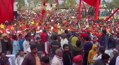 ।।विजय संकल्प चौपाल।
सुभागपुर, गोण्डा सदर।जन जन की यही पुकार अखिलेश भैया अबकी बार @surajsinghgonda #teamsurajsingh