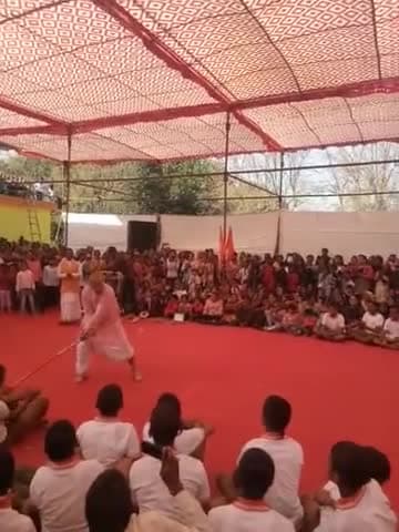 85 वर्ष के #काशीराम जी अनल हमारे #गुरुजी यह #आर्य #समाज की देन गुरु #देव#दयानंद की कृपा अन्यथा इस उ्म्र मे दरबोड़ी उगती#जमीन मे #गुरुकुल#होशंगाबाद