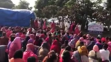 पंचकूला में धरने पर बैठी बहनो को आदरणीय राष्ट्रीय अध्यक्ष #लालजी_देसाई जी #बहन_कुमारी_शैलजा जी की तरफ से समर्थन दिया।सेवादल के नारों से गूंज उठा पूरा माहौल।