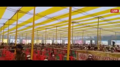 Nitish Kumar पहुचे Motihari @_newsbreak
#Follow_for_latest_update