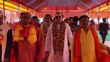 पैनोरमा सिटी में हो रहे यज्ञ में #पूर्वD.G.P,बिहार महाराज गुप्तेश्वर पांडेय,सभी के अजीज शंकर कुशवाहा जी,मुरारी झा जी एवं क्षेत्र के लोगों  के साथ कलश यात्रा में शामिल हुआ।🚩🙏