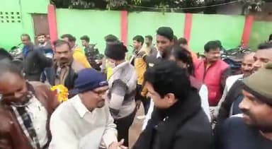 यूपी की जनता करे पुकार
अखिलेश यादव अबकी बार
झांसी की जनता करे पुकार
बऊआ भैया अबकी बार
#AkhileshYadavBestChiefMinisterUP #nareshuttampatel #Mission2022UttarPrades