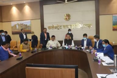 #छिंदवाड़ा
मध्य प्रदेश पिछड़ा वर्ग कल्याण आयोग के अध्यक्ष श्री गौरीशंकर बिसेन जी के साथ आज छिंदवाड़ा में जिले के संबंधित अधिकारियों के साथ बैठक की ।