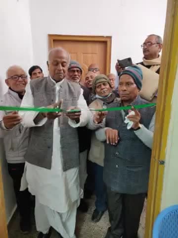 #उतर_प्रदेश के लखनऊ में आज शोषित समाज दल के #प्रदेश_कार्यालय का उद्घाटन करते हुए दल के #राष्ट्रीय_अध्यक्ष #रामचंद्र_क