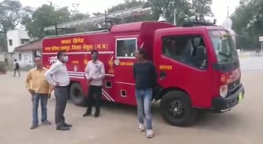 शाहपुर: शाहपुर नगर परिषद पहुंचा फायर ब्रिगेड वाहन,क्षेत्रवासियों द्वारा लंबे समय से की जा रही थी मांग
#फायरब्रिगेड