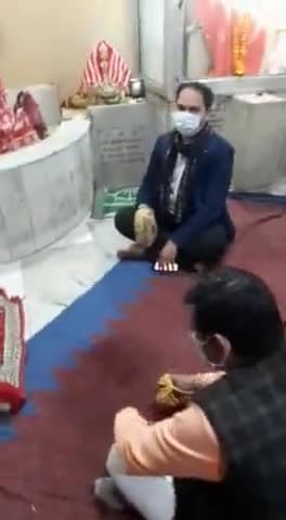 मोदी जी की दीर्घायु के लिए स्थानीय मंदिर में महामृत्युंजय महामंत्र का जाप किया और ईश्वर से प्रार्थना की।
@narendramodi
#LongLivePMModi
#ModiJiJiyoHazaroSaal