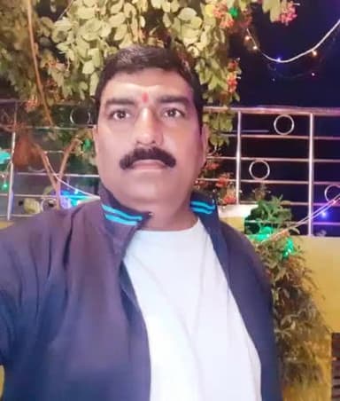 #भगवान से कुछ मांगना हो तो हंमेशा
अपनी माँ के सपने पुरे होने की दुआ मांगना,
तुम खुद ब खुद आसमान की ऊँचाइया छु लोगे !!
#PriyankaGandhiVadra #RahulGandhi #amethi186