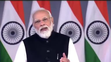 इतना झूठ #Teleprompter भी नहीं झेल पाया। 😄
