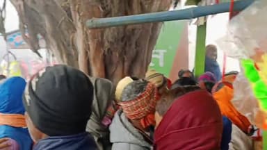 मकेर: यूरिया खाद के लिए किसान हुए परेशान फकीर महावीर चौक छपरा सारण बिहार #tejpartapyadav #laluprasadyadav #modioxygendo
