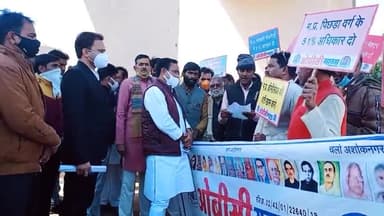 आज #ओबीसी_महासभा द्वारा राज्य मंत्री बृजेंद्र सिंह यादव को 52%#OBCआरक्षण एवं #जातिगत_जनगणना तथा लगातार प्रशासन द्वारा हमारी महासभा के लोगों पर हो रही अवैधानिक कार्यवाही के विरोध में ज्ञापन सौंपा।