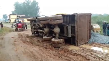 केरेडारी: केरेडारी प्रखंड के पहरा गाँव की आज सुबह की विडियो
@jharkhandnewstak #jharkhandaccident