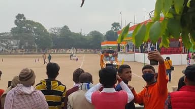 जहानाबाद: जहानाबाद में जिला अधिकारी द्वारा किया गया झंडा तोलण।#republic_bharat #jehanabadnews