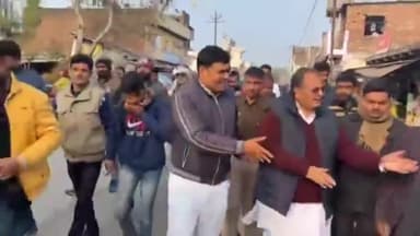 लंभुआ: #Santosh पांडेय लंभुआ ने चांदा में पैदल यात्रा किया