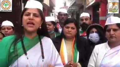 #उत्तर_प्रदेश_चुनाव हरियाणा कांग्रेस महिला सेवादल अध्यक्षा सुनीता शर्मा जी ने अपने टीम के साथ शामली में प्रचार किया।