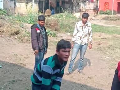 संदेश: स्वक्ष भारत अभियान के तहत आज हमारे गांव बसौरी में सफाई का काम सम्पन किया गया।
#swachhbharat #कोरी #basauri #indianews