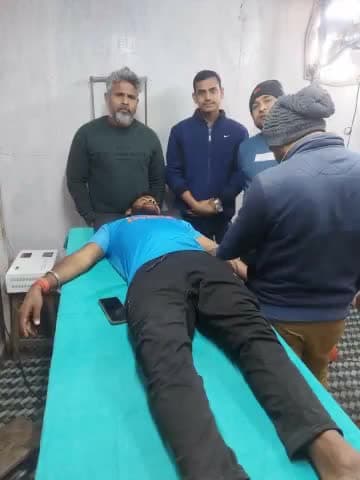 ग्राम तरार की सोनाली दुबे प्रसव पीड़ा के वजह से एक अस्पताल में भर्ती हैं और उन्हें 1 यूनिट रक्त की जरूरत थी। #राजद_रक्तदान_ग्रुप के आग्रह पर रौशन जी ने अपना रक्तदान कर उन्हें मदद करने का कार्य किया।
ग्रुप उन्हें कोटि कोटि धन्यवाद करती है।
#र