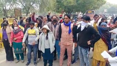 हिसार: संजीवनी हॉस्पिटल हिसार के निष्कासित कर्मचारियों ने हिसार सचिवालय पर किया प्रदर्शन #hisarnews #संजीवनी_हॉस्पिटल #dchisar