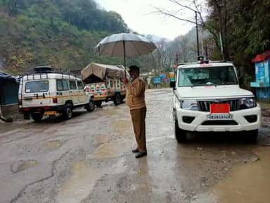 रुद्रप्रयाग: ज़िले में पुलिस द्वारा की जा रही नियमित रूप से बैरियरों पर चेकिंग #rudraprayag #rudraprayag_police