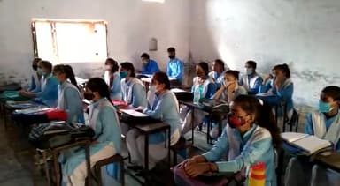 सहावर: विद्यालय खुलने से छात्रों के खिले चेहरे, covid नियमों का किया पालन। #schoolopen #studentsfuture