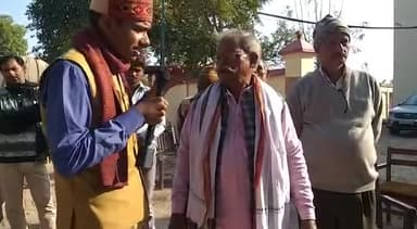 चुनार: चुनार के आलू किसानों का दर्द सुनिए सरकार
#pmo #narendramodi #sunilbansal 
#BJP  #amitsaha  #Mirzapur #Chunar