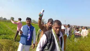 भीम आर्मी के राष्ट्रीय मुख्य सचिव एवं मैनपुरी जिलाध्यक्ष मोनू कुमार आजाद अपनी टीम के साथ कानपुर मंडल के #बेला_बर्रू