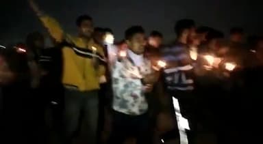 #army #pulwama_attack पुलवामा शहीद दिवस पर पूर्णिया के नवजवानों ने दी शहीदों को भावपूर्ण श्रधांजलि@@republicbharattv